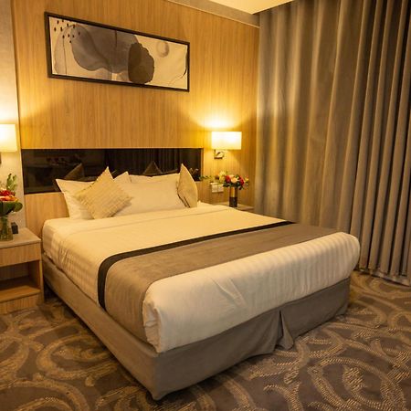 Laten Suites Andalus Mall เจดดาห์ ภายนอก รูปภาพ
