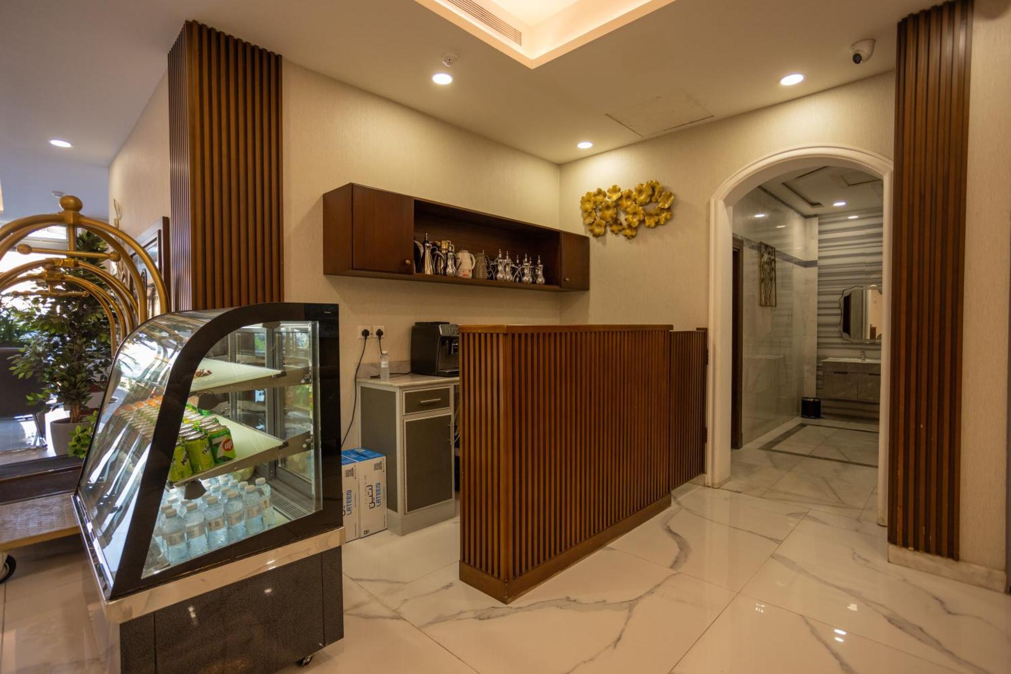 Laten Suites Andalus Mall เจดดาห์ ภายนอก รูปภาพ