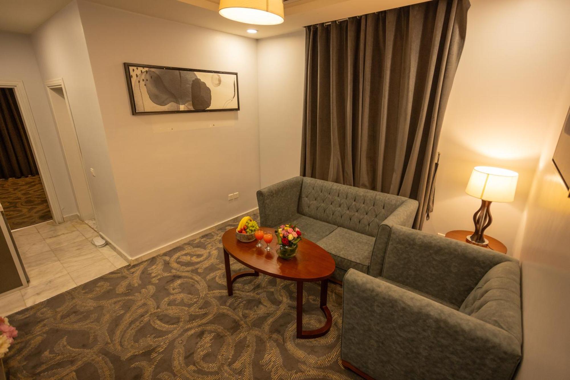 Laten Suites Andalus Mall เจดดาห์ ภายนอก รูปภาพ